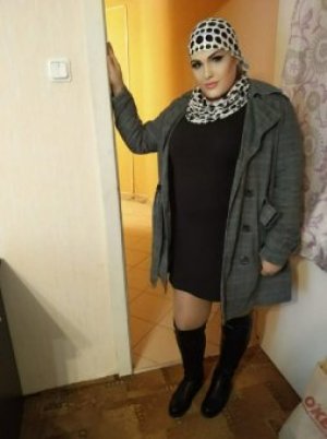 Транссексуалка Николь 